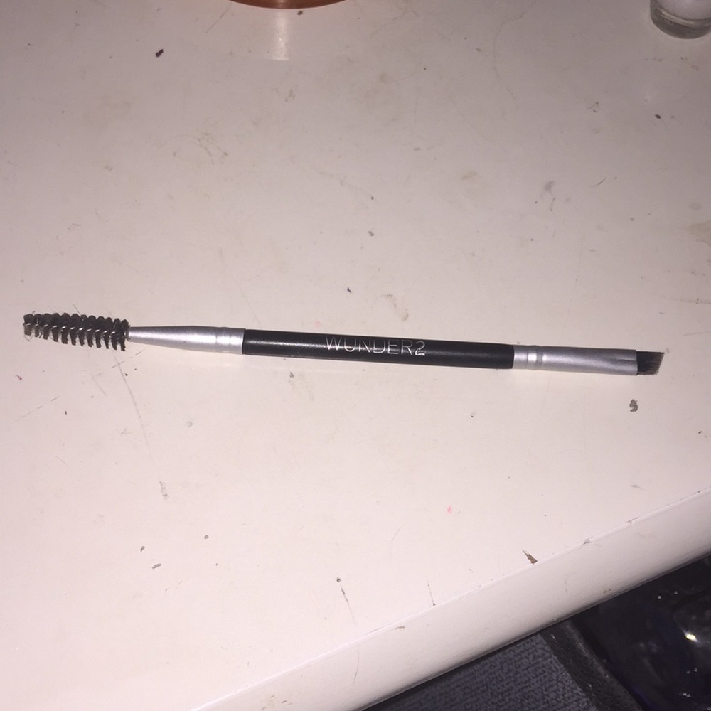 WUNDER2 BROW BRUSH